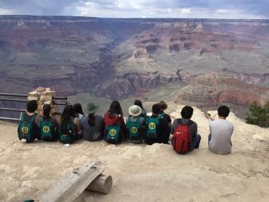 students at grand canyon